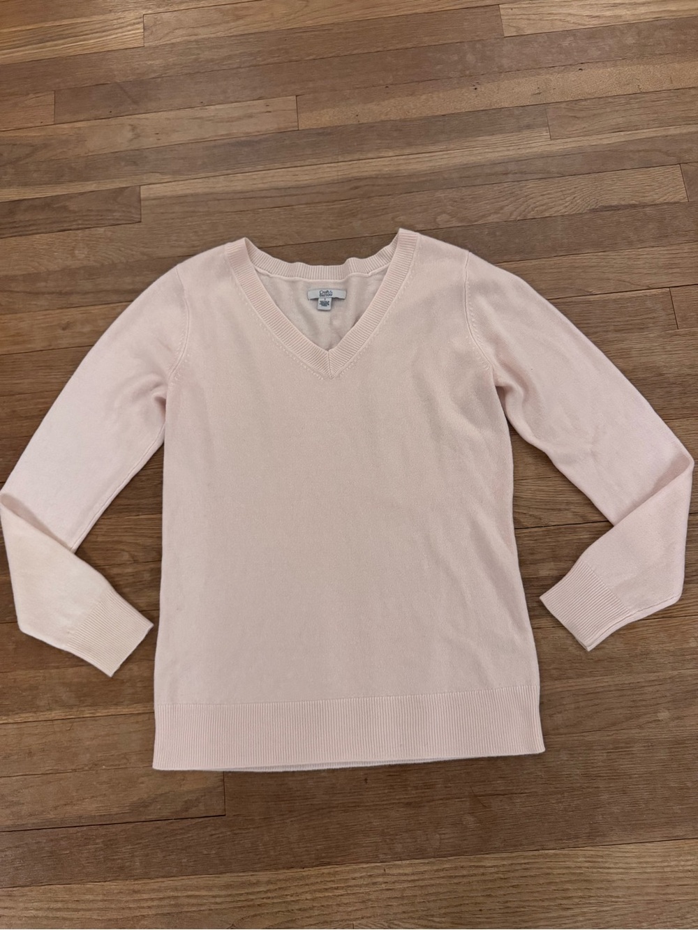 Croft & Barrow Women's Light Pink V-Neck Sweater - Size S
 b16